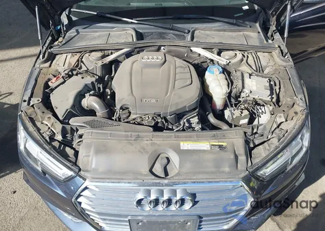 2018 Audi A4 2.0T Tech Ultra Premium/2.0T Ultra Premium z USA, uszkodzony, nr VIN WAULMAF42JA219312